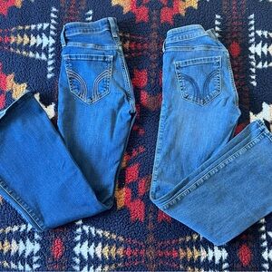 2 pairs of Hollister Great condition size: 26S